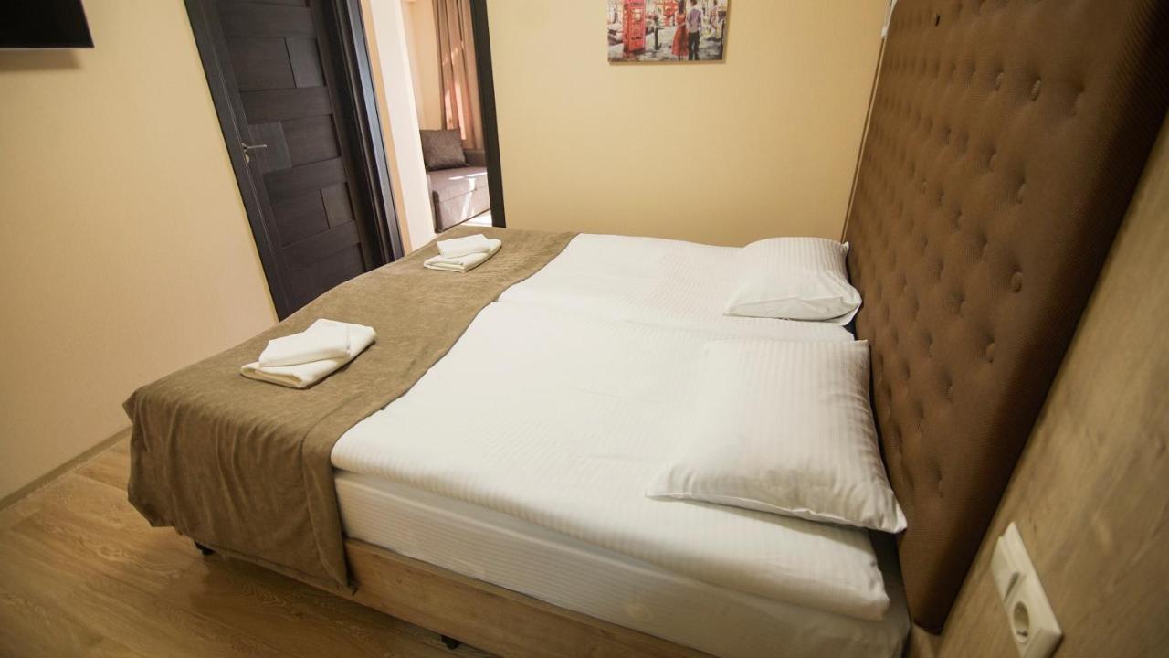 Hotel Juralius Tiflis Exterior foto